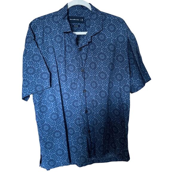 Abercrombie Blue Tonal Floral Camp Collar Shirt XL - Picture 1 of 9